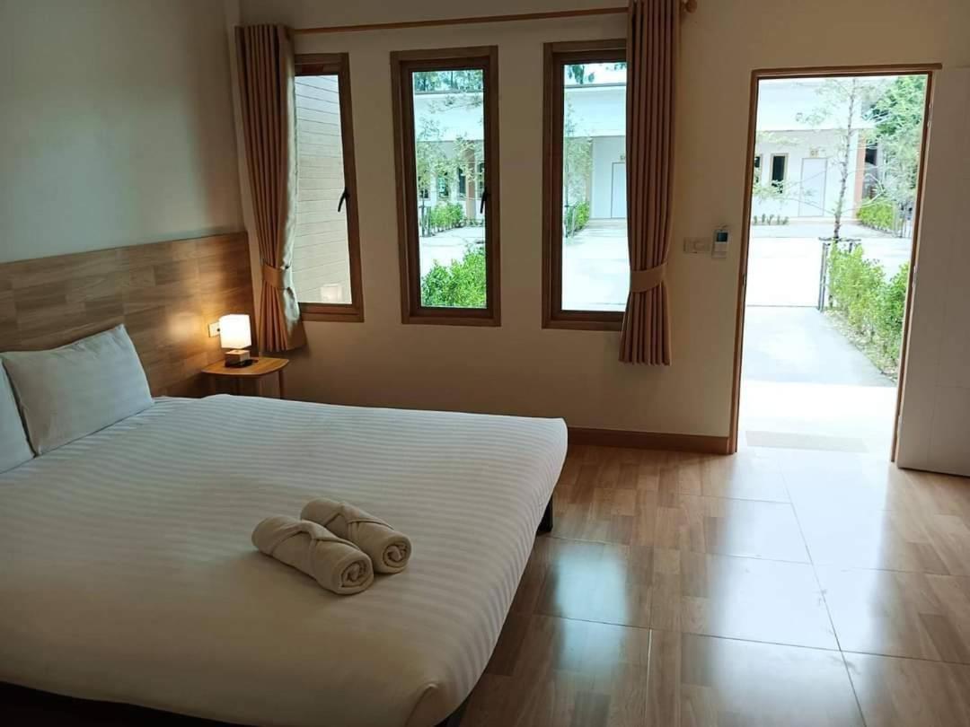 Three Bays Resort Pracsuap Khirikhan Kültér fotó
